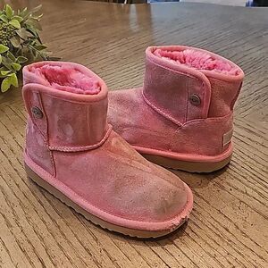 Pink UGG size 13